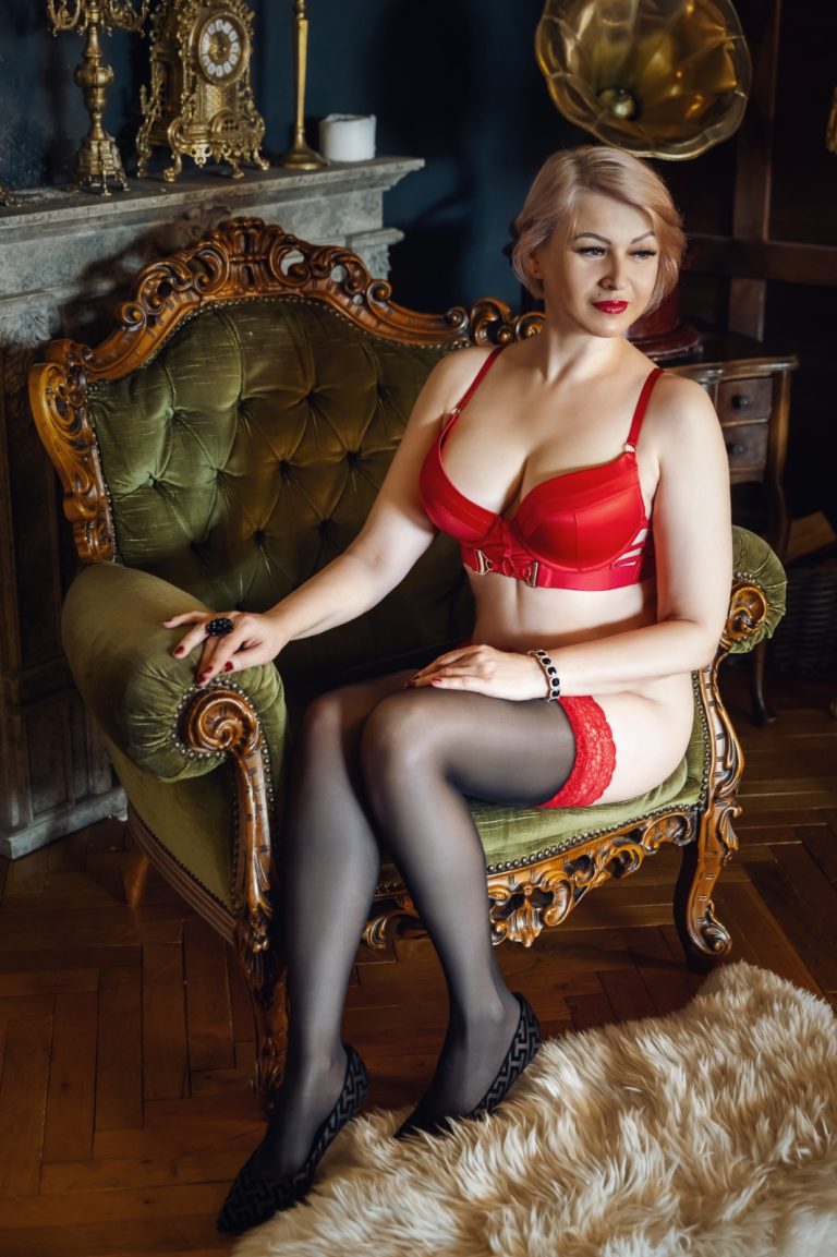 Profile picture of Lady 1